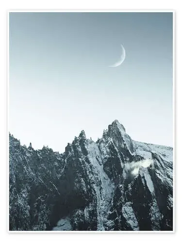 Luna creciente sobre las montañas de Lukas Saalfrank