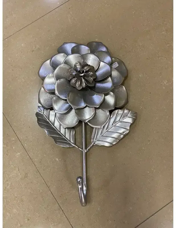 PERCHERO PARED FLOR 42*25 PLATA ENVEJECIDO